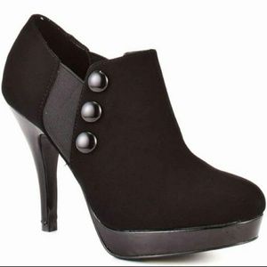 BRAND NEW Black Ankle Booties